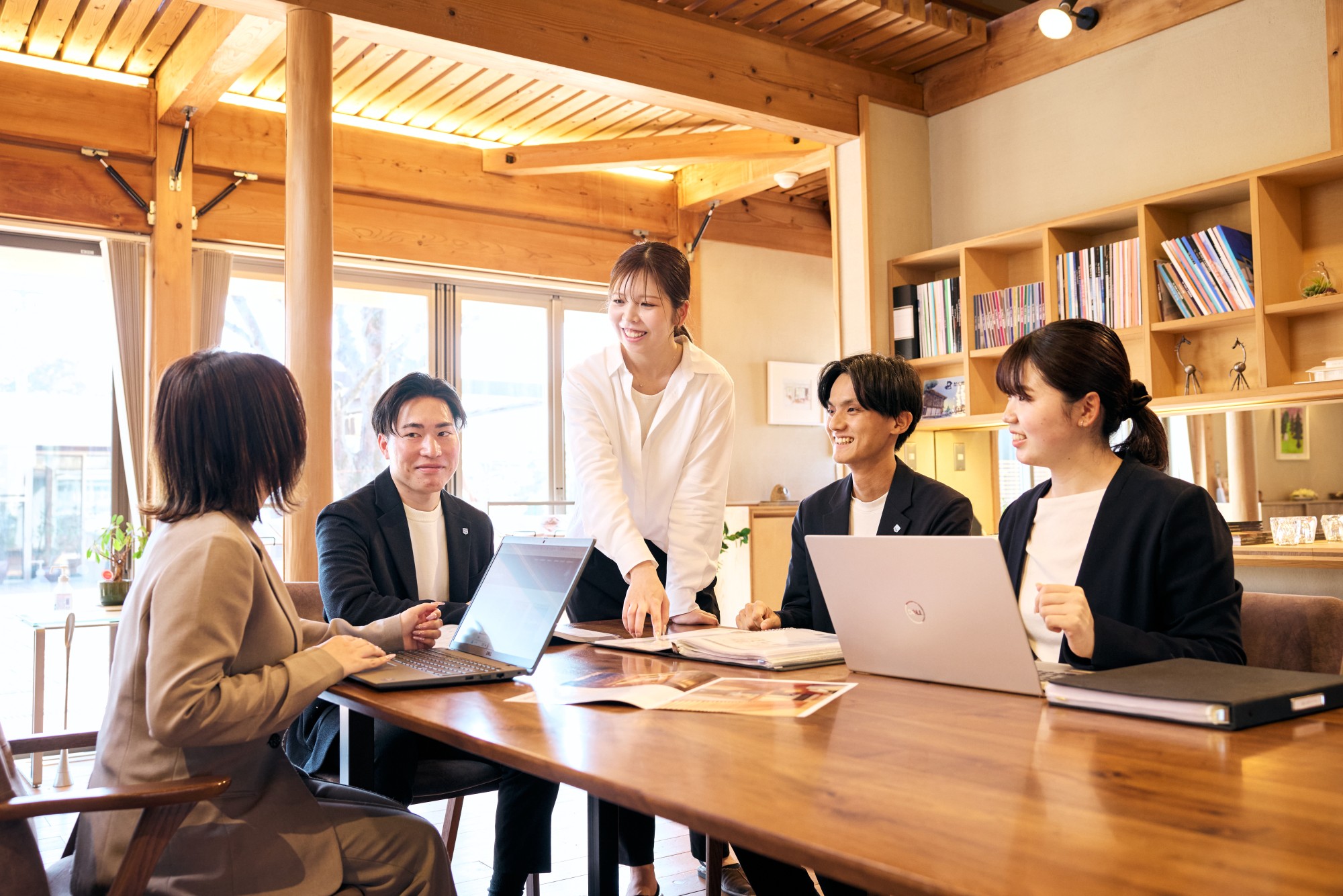 本気で仕事に向き合える人を求めています。